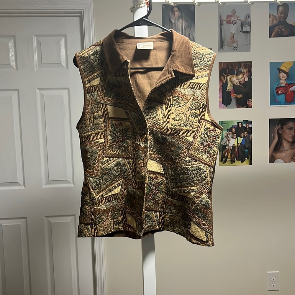 Animal print vest with corduroy